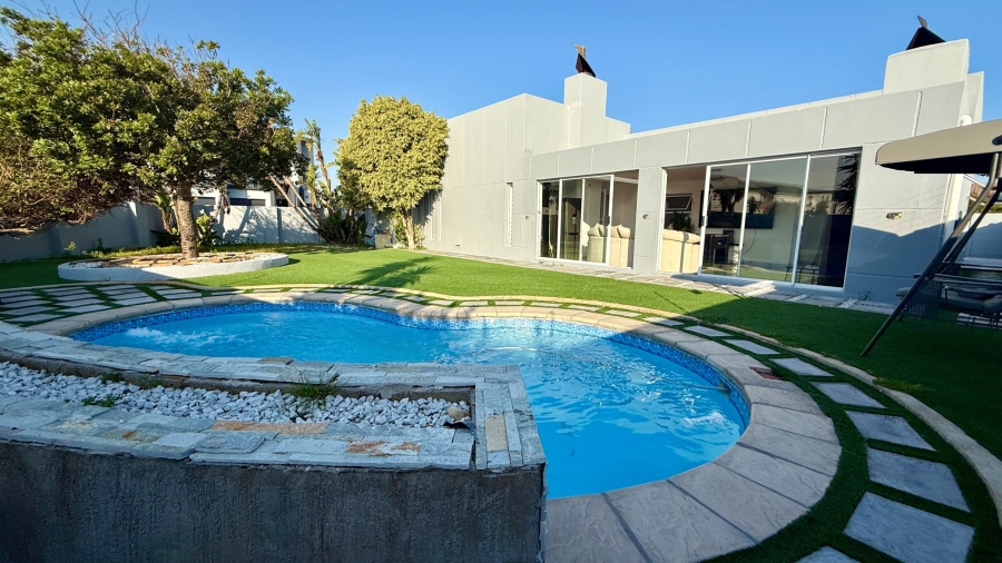 To Let 3 Bedroom Property for Rent in Parklands Western Cape